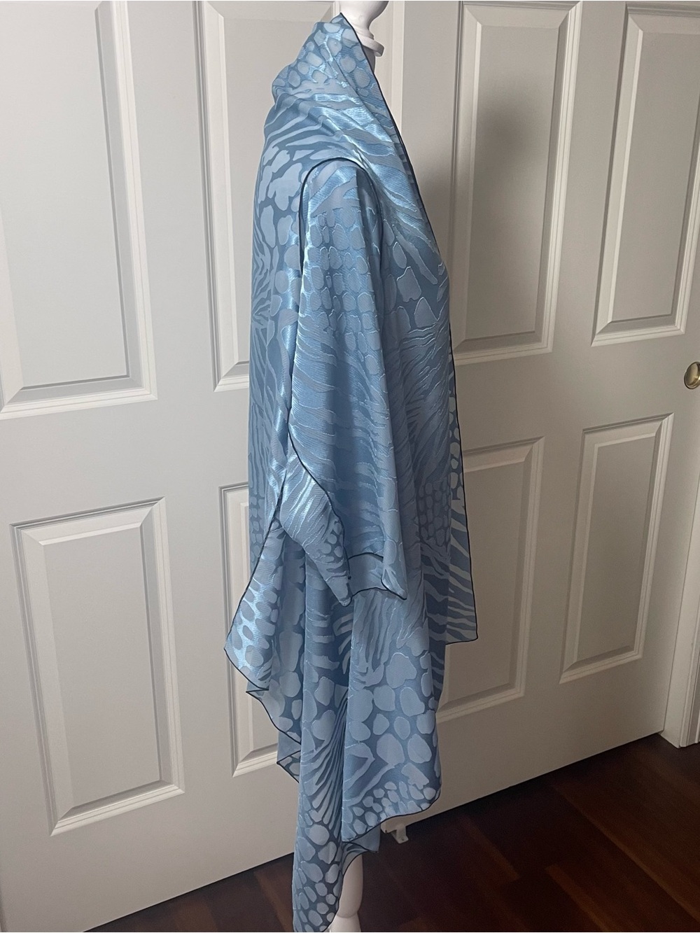 Caron Miller Blue Jacquard Chiffon Topper Wrap Scarf Sheer Burnout 3/4 Sleeve OS - Picture 5 of 17